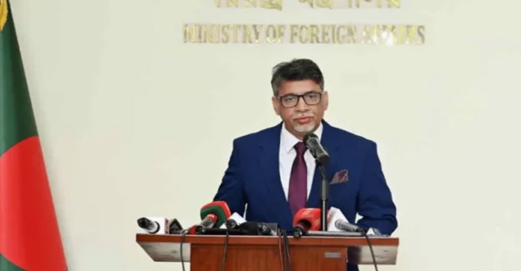 প্রধানমন্ত্রীর ভারত সফরের অনুকূল পরিবেশ চায় ঢাকা