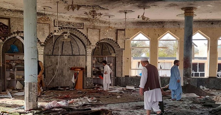 পাকিস্তানে মসজিদে বোমা হামলায় ৩১ জন নিহত